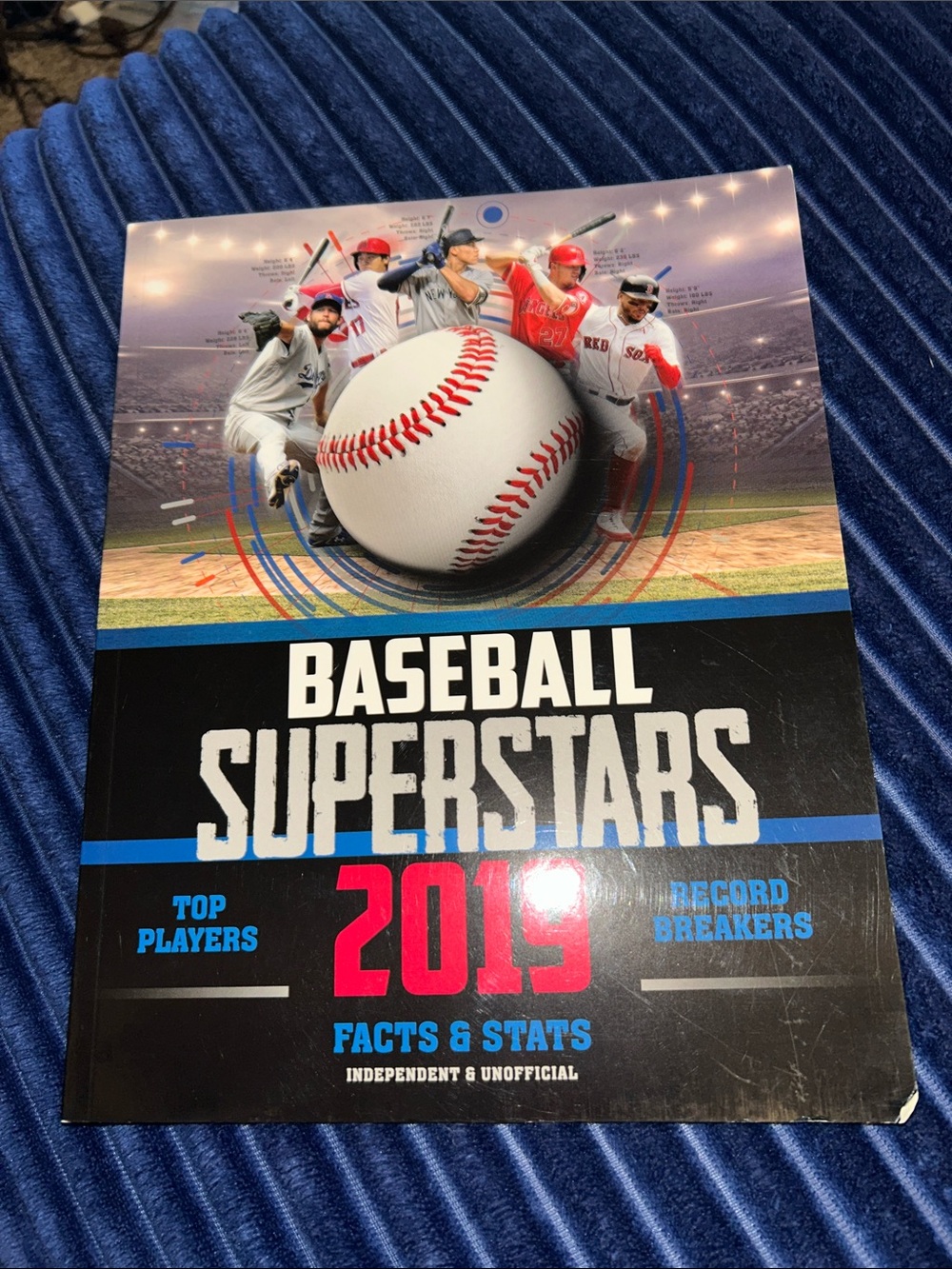 Baseball Superstars 2019 Facts & Stats Book - Blue/Red
